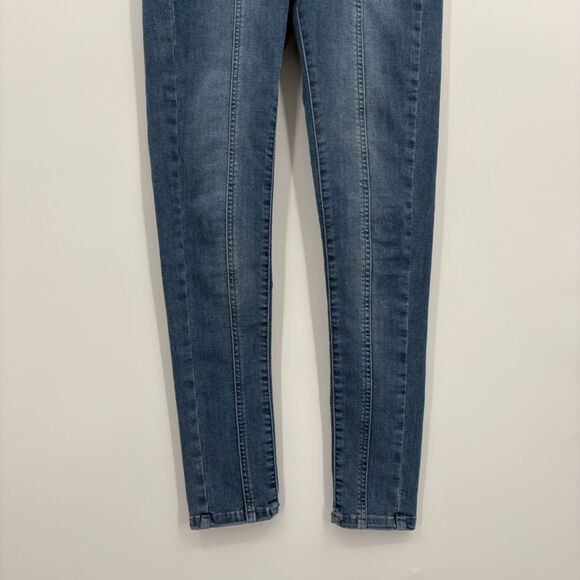 Free People Feel Alright Skinny Pull-on Jeans, Size 25, Cropped Boho Stretch - Picture 4 of 9